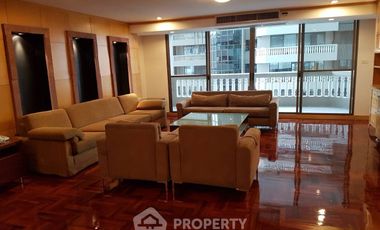 À louer 3 chambres appartement à Khlong Toei, Bangkok