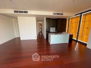 For sale 2 bedrooms condo in Watthana, Bangkok