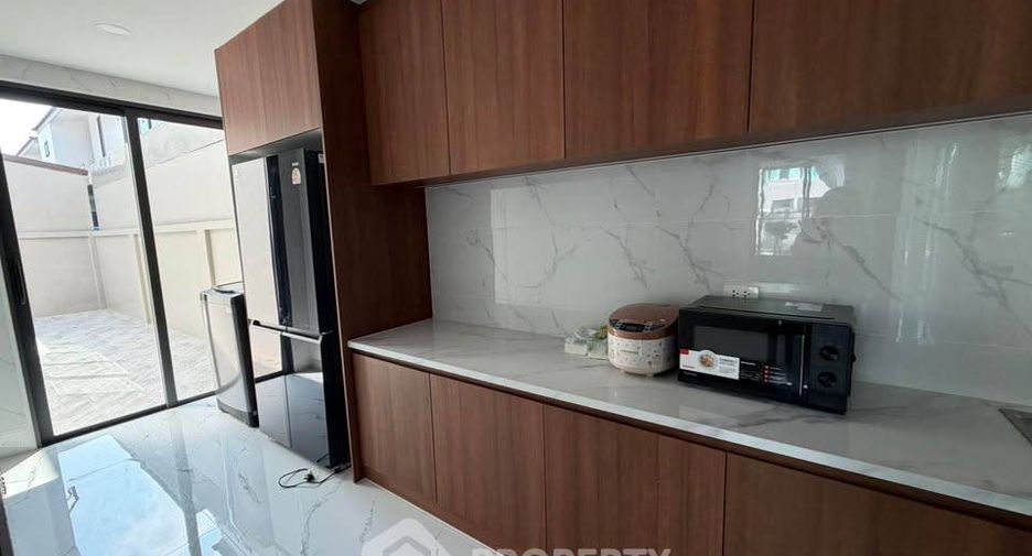 Haus zur Miete mit 5 Zimmer in Huay Yai, Pattaya