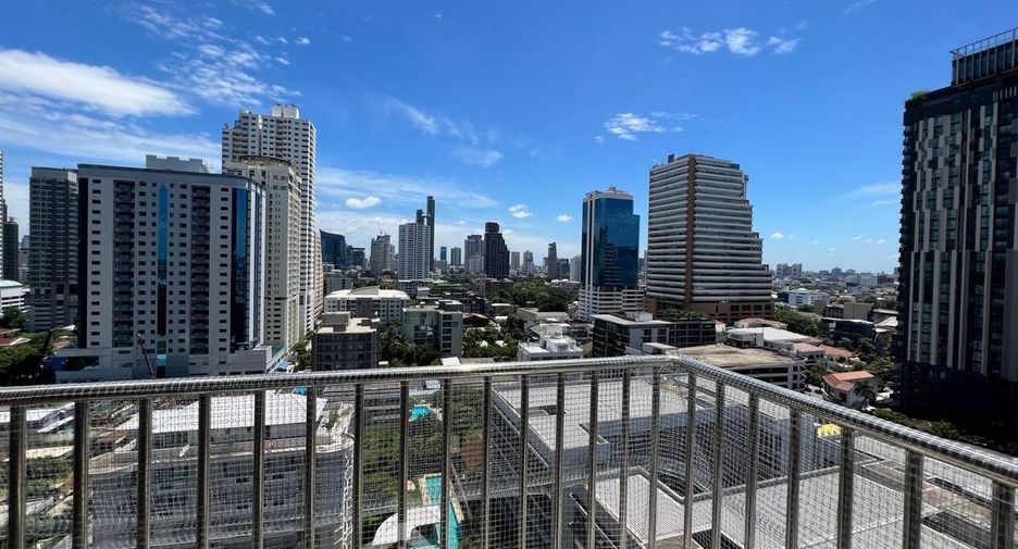 For sale 2 bedrooms condo in Khlong Toei, Bangkok