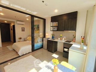 À louer 1 chambre condo à Huai Khwang, Bangkok