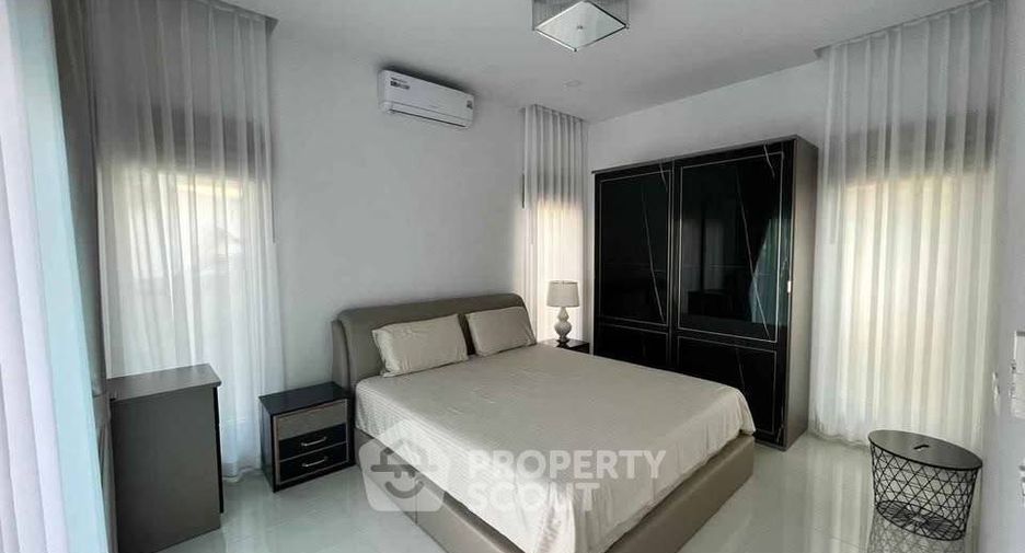 For rent 3 bedrooms house in Huay Yai, Pattaya