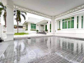 À louer 3 chambres maison à Bang Lamung, Chonburi