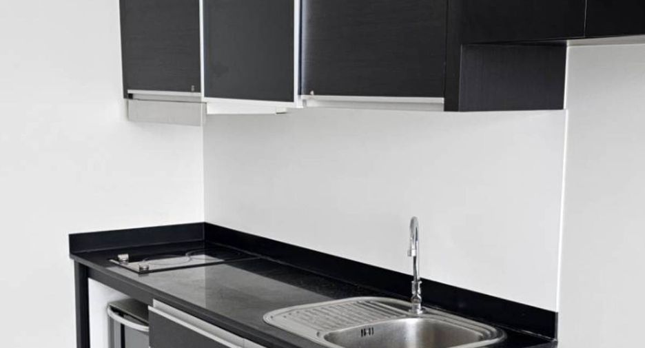 For sale 2 bedrooms condo in Yan Nawa, Bangkok