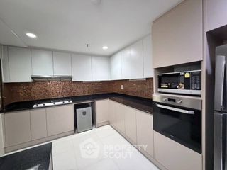 Apartment zur Miete mit 3 Zimmer in Watthana, Bangkok