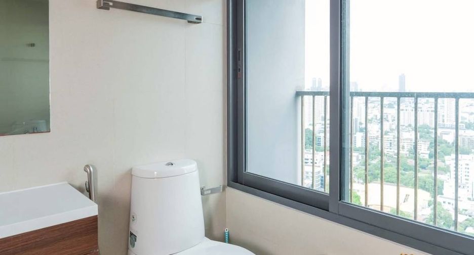 Wohnung zum Kauf mit 2 Zimmer in Khlong Toei, Bangkok