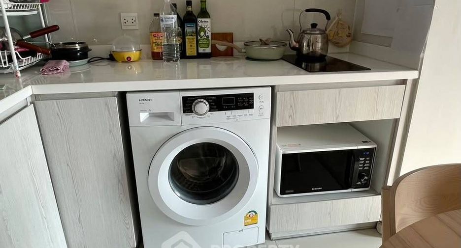 Wohnung zur Miete mit 2 Zimmer in Pathum Wan, Bangkok