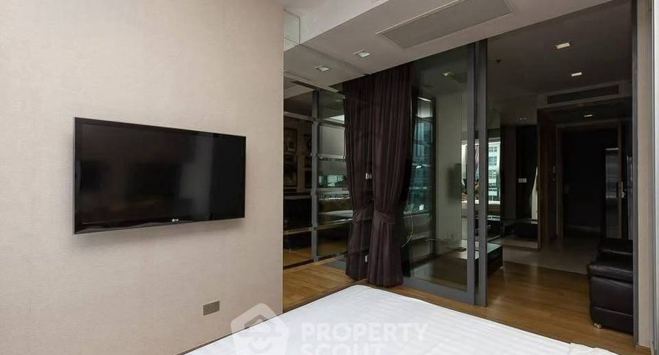 For sale 1 bed condo in Khlong Toei, Bangkok