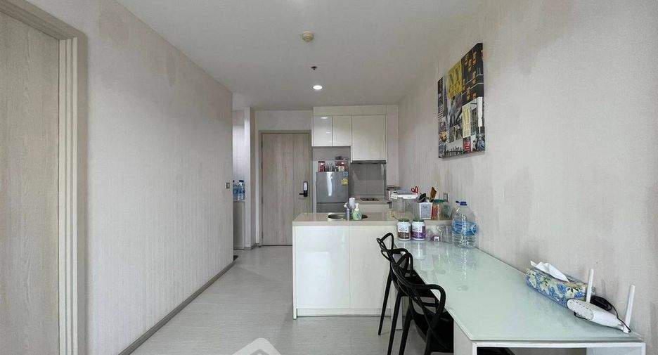 For sale 1 bed condo in Khlong Toei, Bangkok