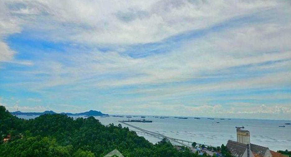 For sale 1 bed condo in Si Racha, Chonburi