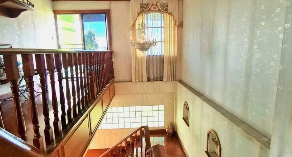 À vendre 4 chambres maison à East Pattaya, Pattaya
