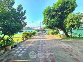 For sale 4 bedrooms house in Bang Lamung, Chonburi