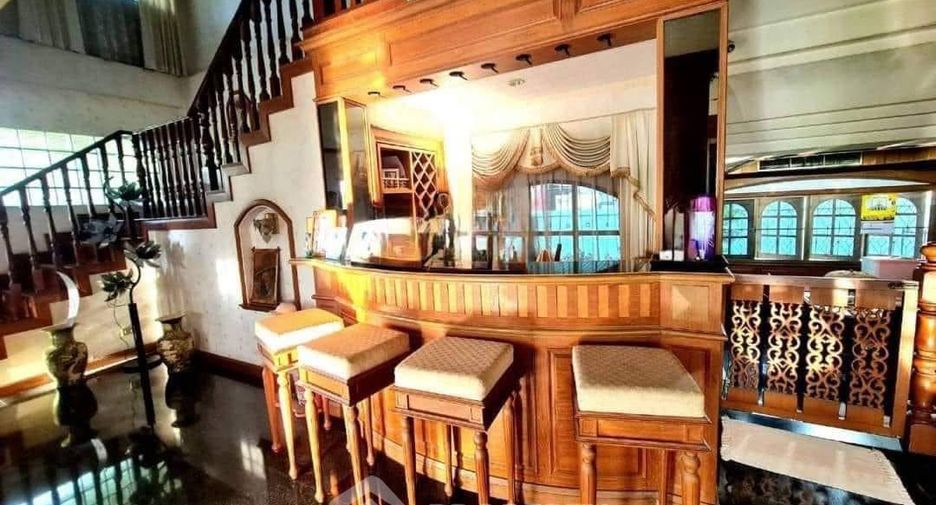 À vendre 4 chambres maison à East Pattaya, Pattaya