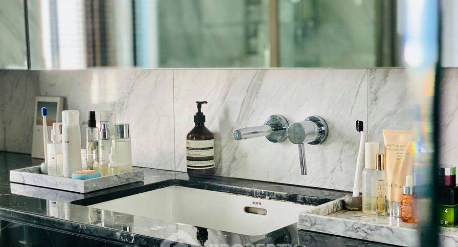 For sale 1 bed condo in Sathon, Bangkok