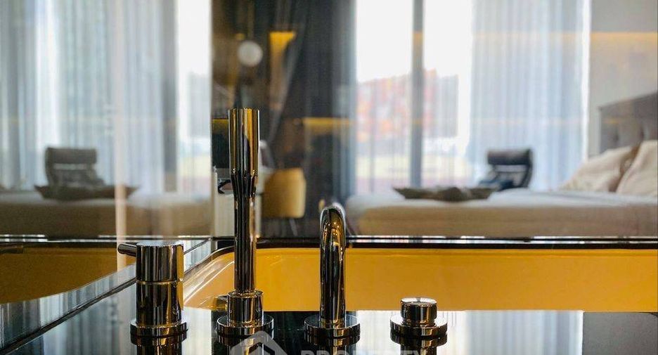 For sale 1 bed condo in Sathon, Bangkok