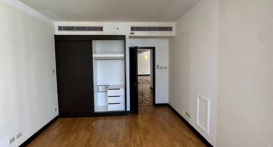 Condo en venta de 3 habitaciones en Pathum Wan, Bangkok