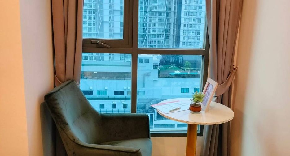 For sale 1 bed condo in Phra Khanong, Bangkok