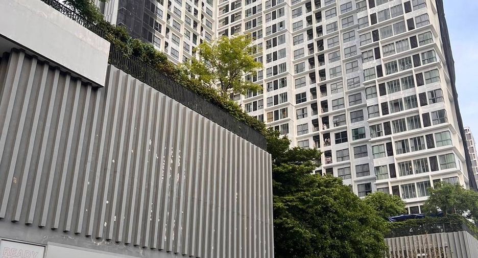 For sale 1 bed condo in Phra Khanong, Bangkok