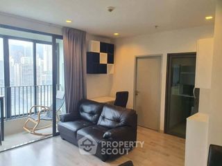 À vendre 2 chambres condo à Huai Khwang, Bangkok