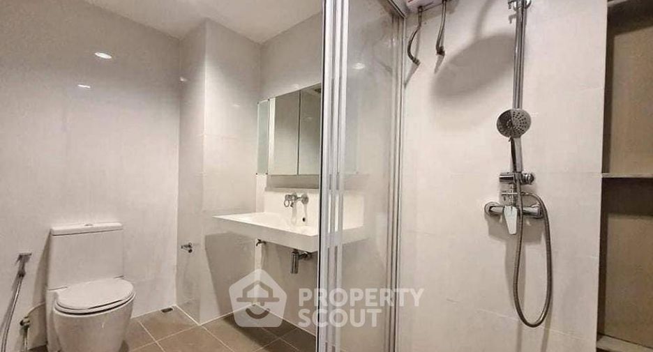 For sale 1 bed condo in Huai Khwang, Bangkok