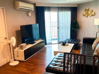 For sale 2 bedrooms condo in Huai Khwang, Bangkok