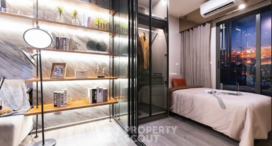 For sale 2 bedrooms condo in Khlong Toei, Bangkok