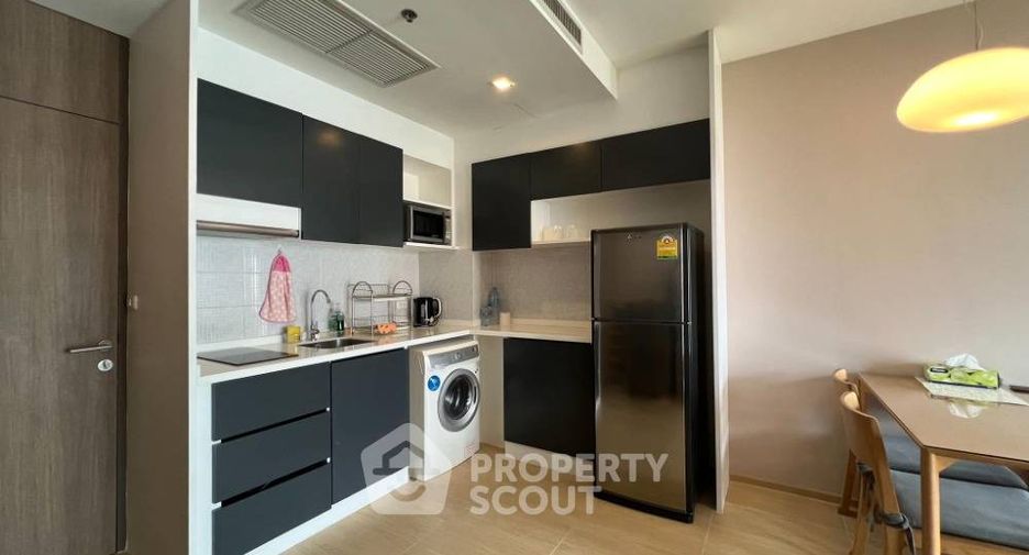 For sale 1 bed condo in Khlong Toei, Bangkok