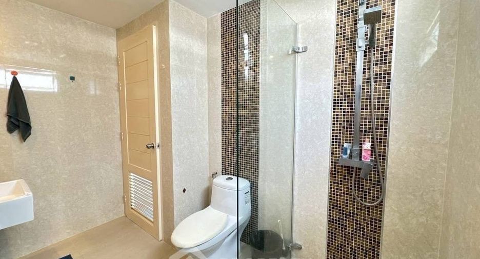 For sale 2 bedrooms condo in Pratumnak, Pattaya