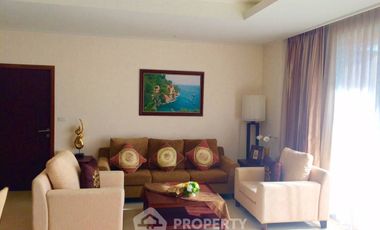 For rent 3 bedrooms apartment in Watthana, Bangkok
