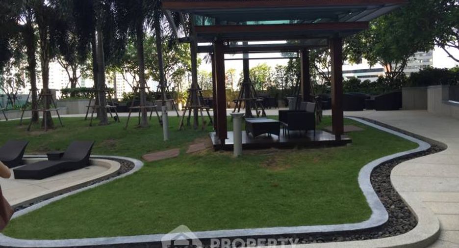 For rent 1 bed condo in Huai Khwang, Bangkok