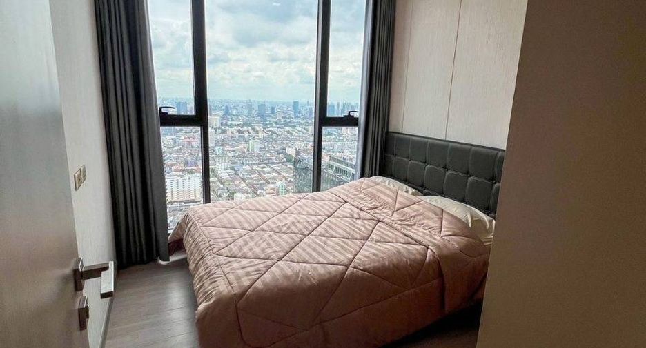 For sale 2 bedrooms condo in Huai Khwang, Bangkok