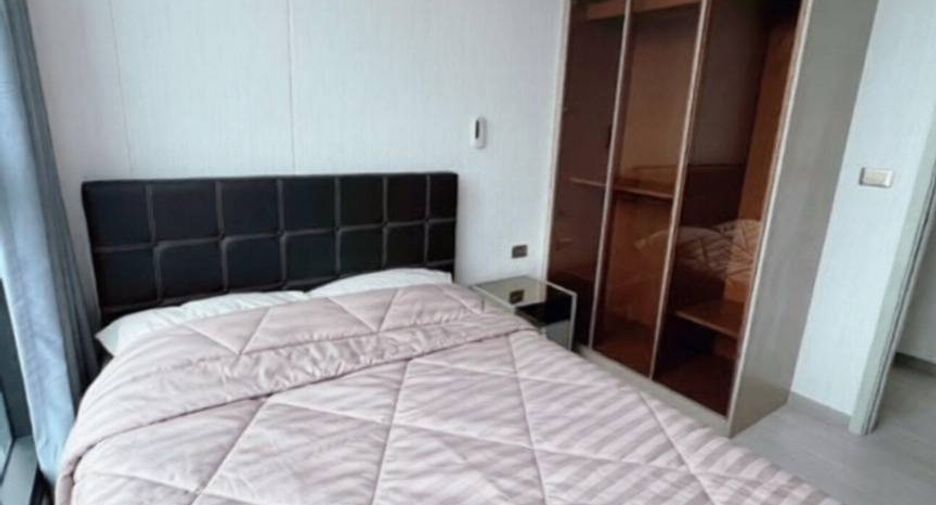 For sale 2 bedrooms condo in Huai Khwang, Bangkok