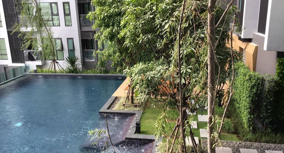 For sale 1 bed condo in Khlong Toei, Bangkok