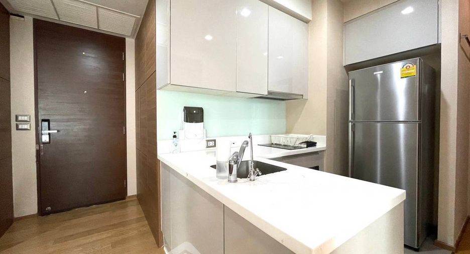 For sale 2 bedrooms condo in Watthana, Bangkok