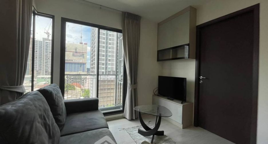 Condo en venta de 2 habitaciones en Huai Khwang, Bangkok