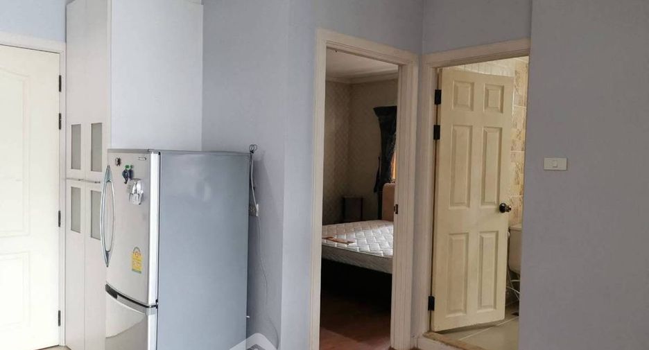 For sale 2 bedrooms condo in Watthana, Bangkok