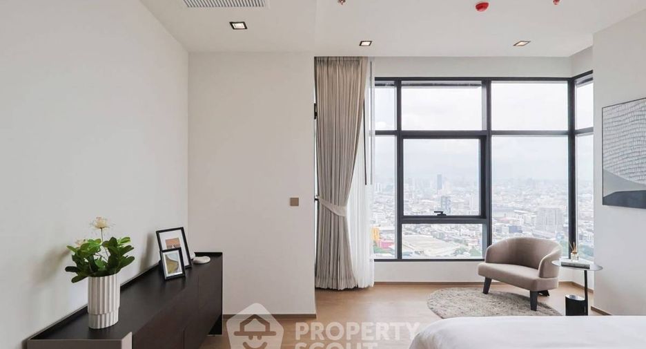 For sale 3 bedrooms condo in Ratchathewi, Bangkok