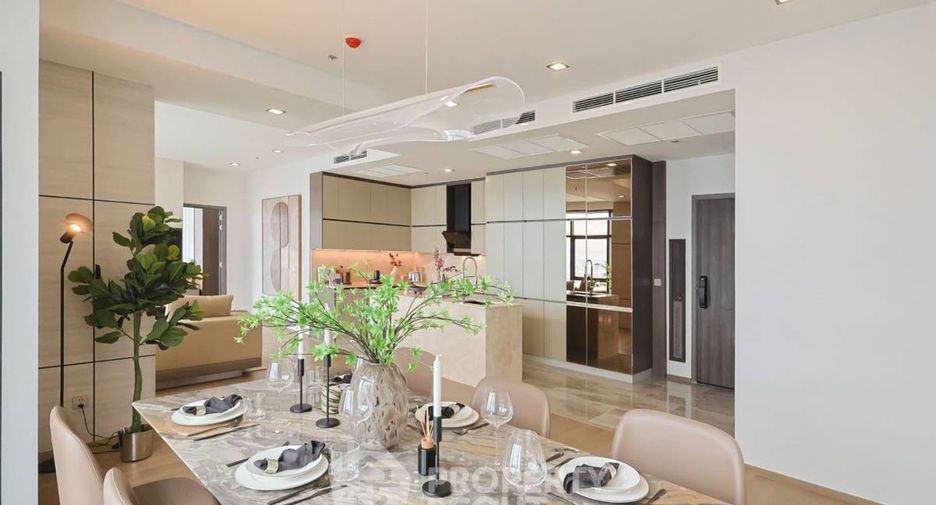 For sale 3 bedrooms condo in Ratchathewi, Bangkok