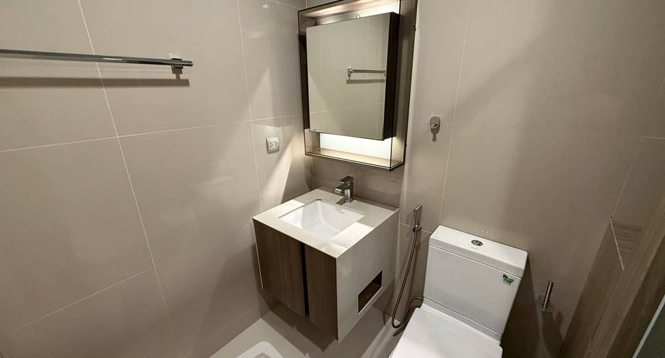For sale 1 bed condo in Phaya Thai, Bangkok