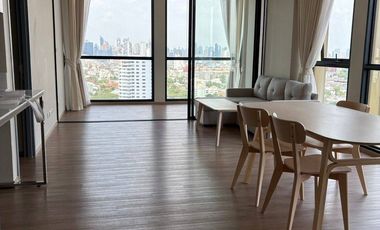For sale 2 ベッドルーム condo in Sathon, Bangkok