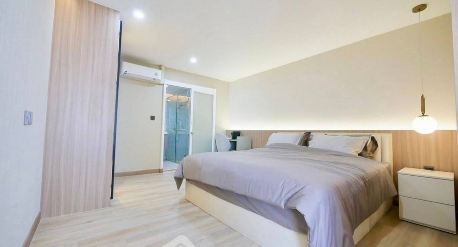 For sale 2 ベッドルーム condo in Watthana, Bangkok