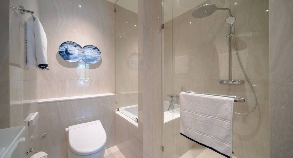 For sale 2 bedrooms condo in Watthana, Bangkok