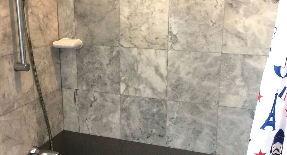 For sale 1 bed condo in Sathon, Bangkok