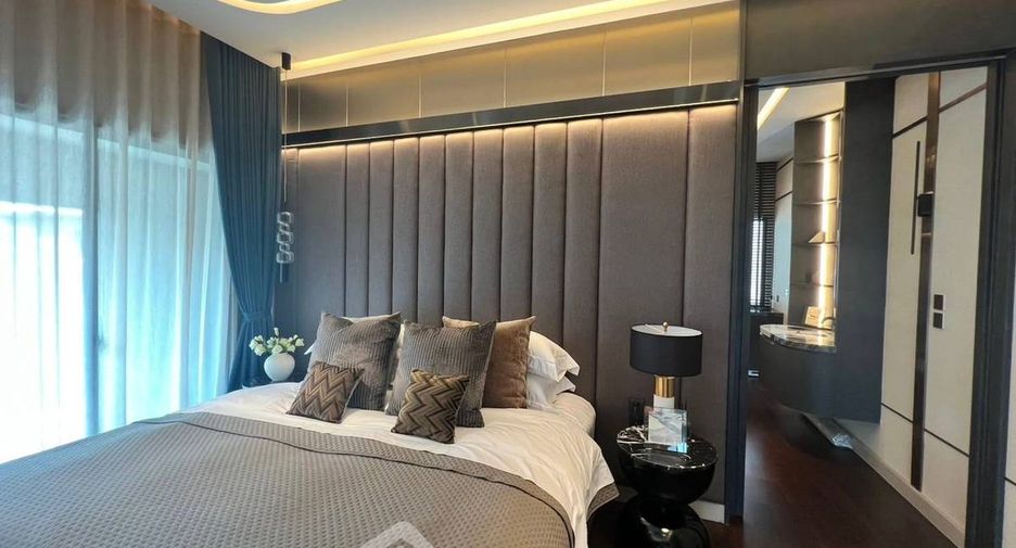For sale 4 bedrooms house in Bang Kho Laem, Bangkok