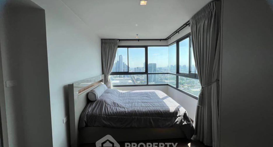 For sale 2 bedrooms condo in Phra Khanong, Bangkok