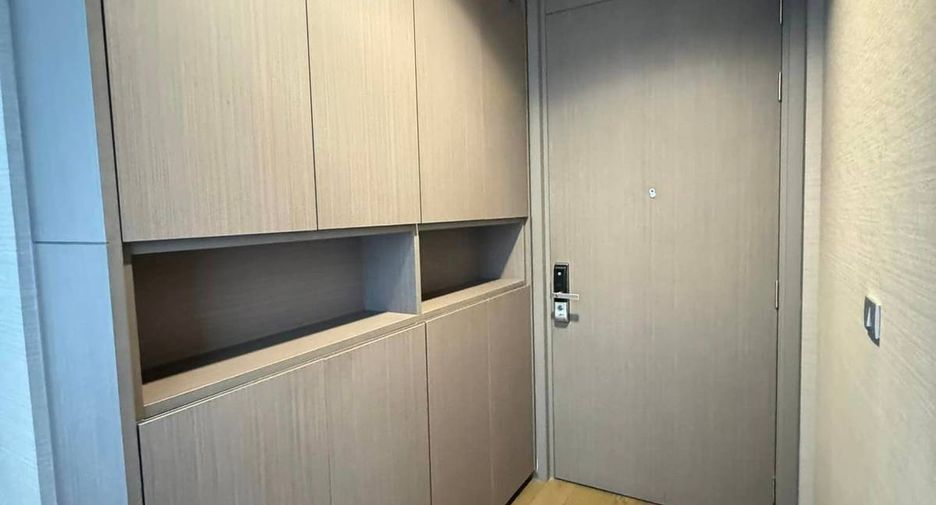 For sale 2 bedrooms condo in Sathon, Bangkok