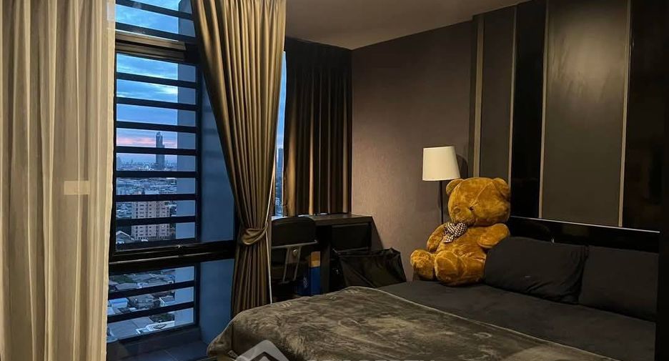 For sale 1 bed condo in Sathon, Bangkok