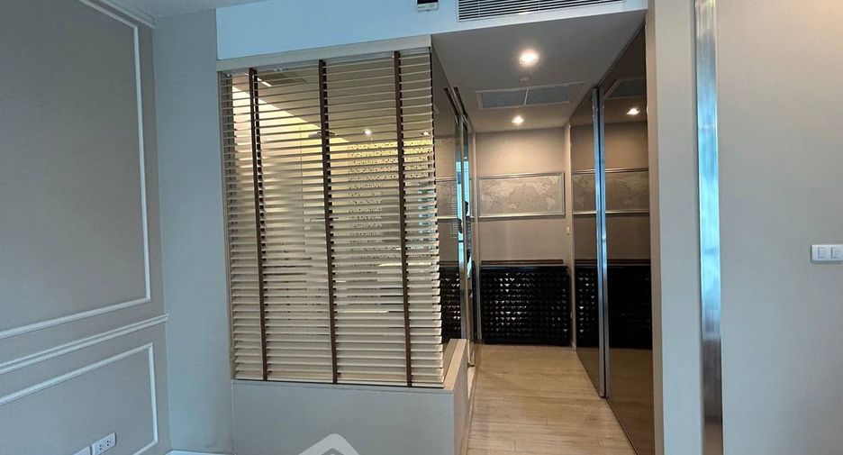 For sale 1 bed condo in Watthana, Bangkok