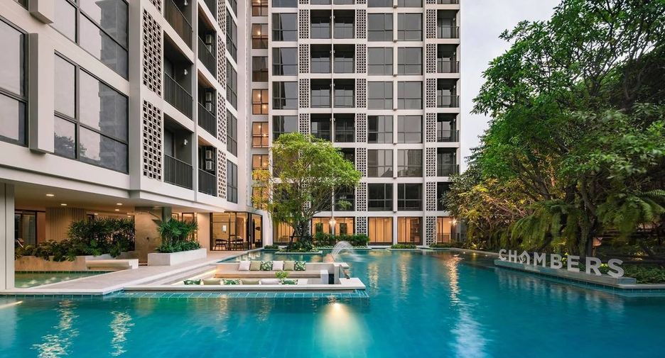 For sale 1 bed condo in Phra Khanong, Bangkok
