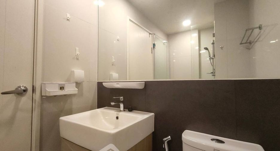 For sale 1 bed condo in Phra Khanong, Bangkok